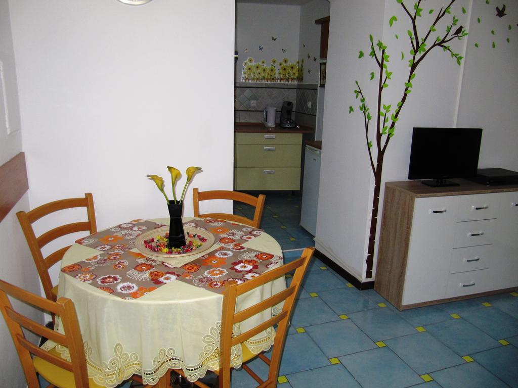 Apartment Anita Near Kantrida Beach Rijeka Buitenkant foto